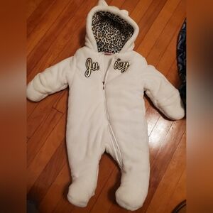NWOT Juicy Couture baby snowsuit, cream, ears, 6-9 months. Cheetah in hood.